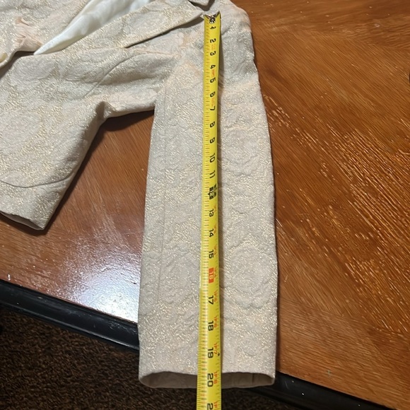 Banana Republic Cream Wool Brocade Tapered Cropped Blazer Size  2 Quiet Luxury - Picture 16 of 16